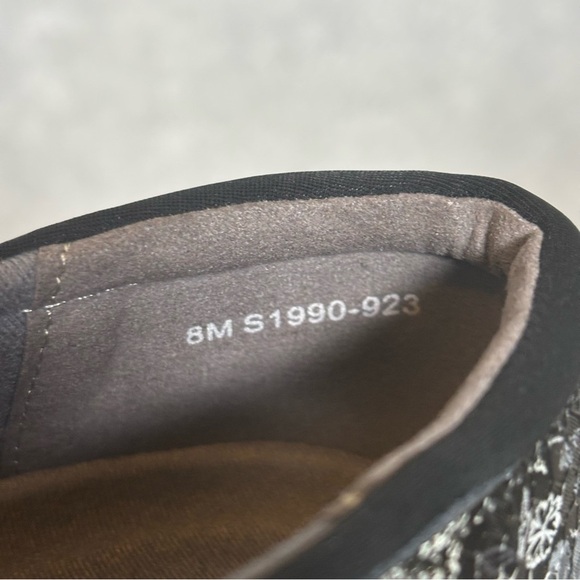 SoftWalk Meredith Sport Clogs-Black/White Floral Pattern-Women Size 8 - Picture 9 of 10